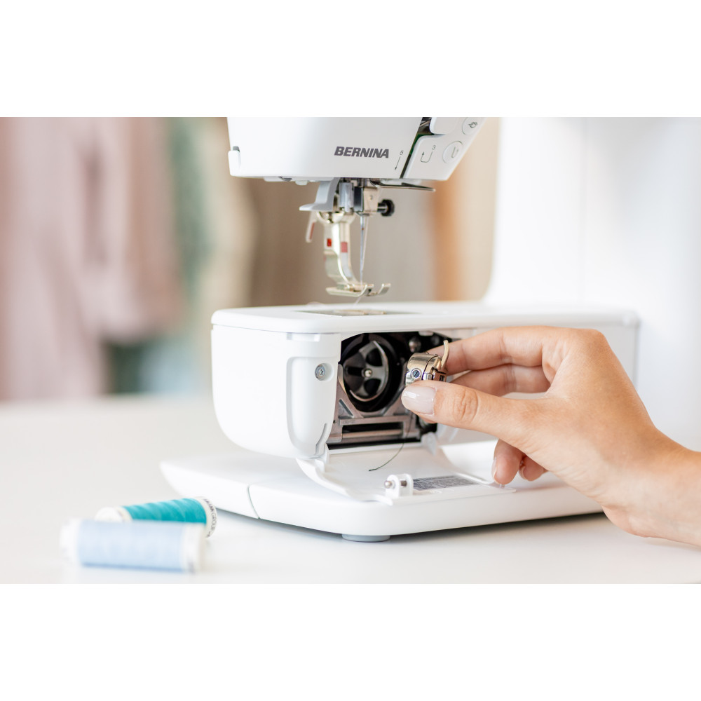 Bernina B 335 Computerised Sewing Machine