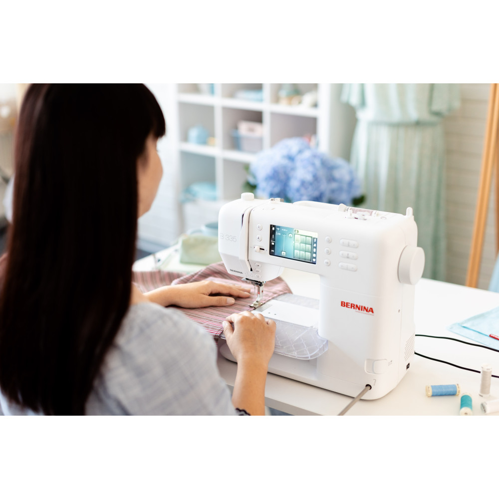 Bernina B 335 Computerised Sewing Machine