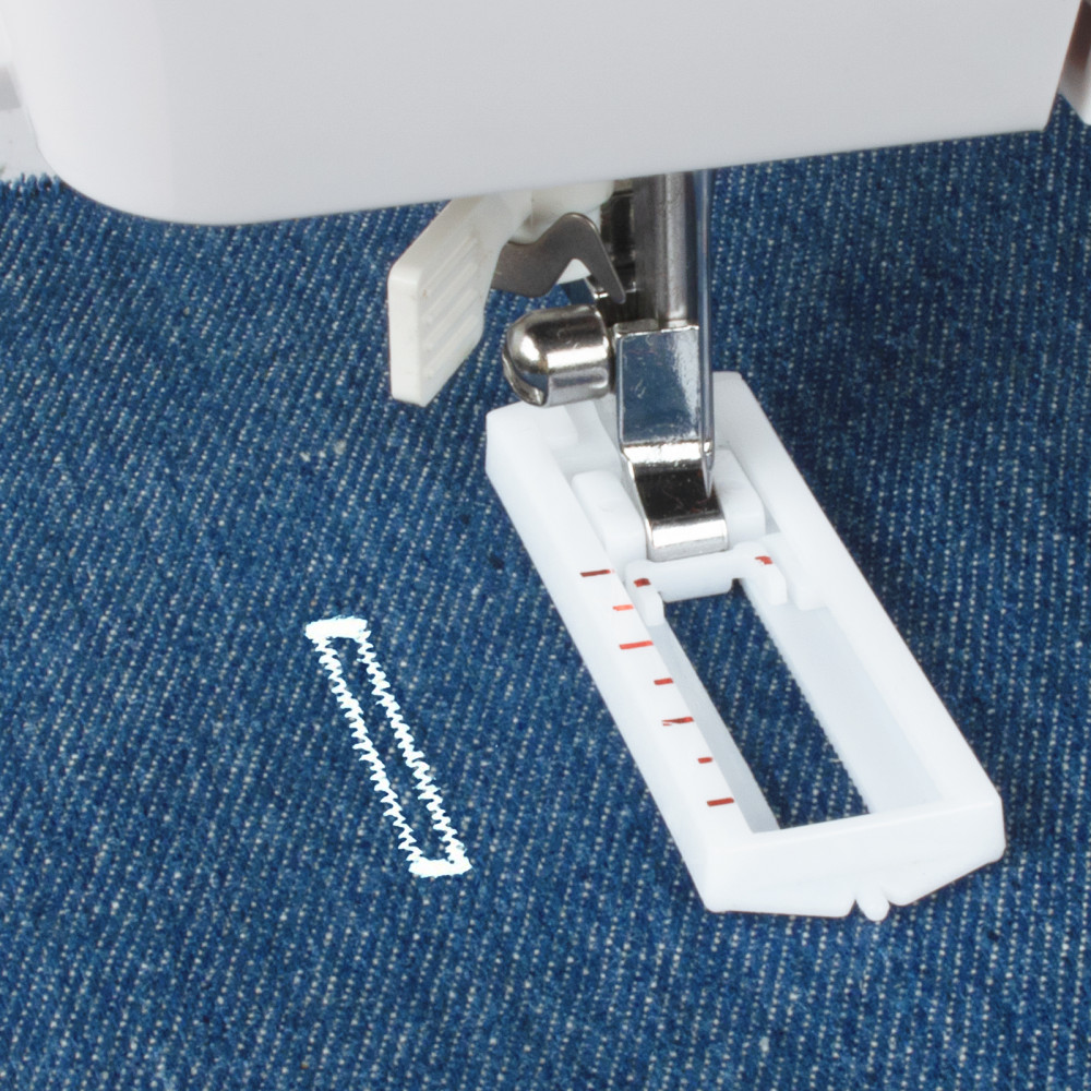 Feiyue FYe320 Computerised Sewing Machine (White/Green)