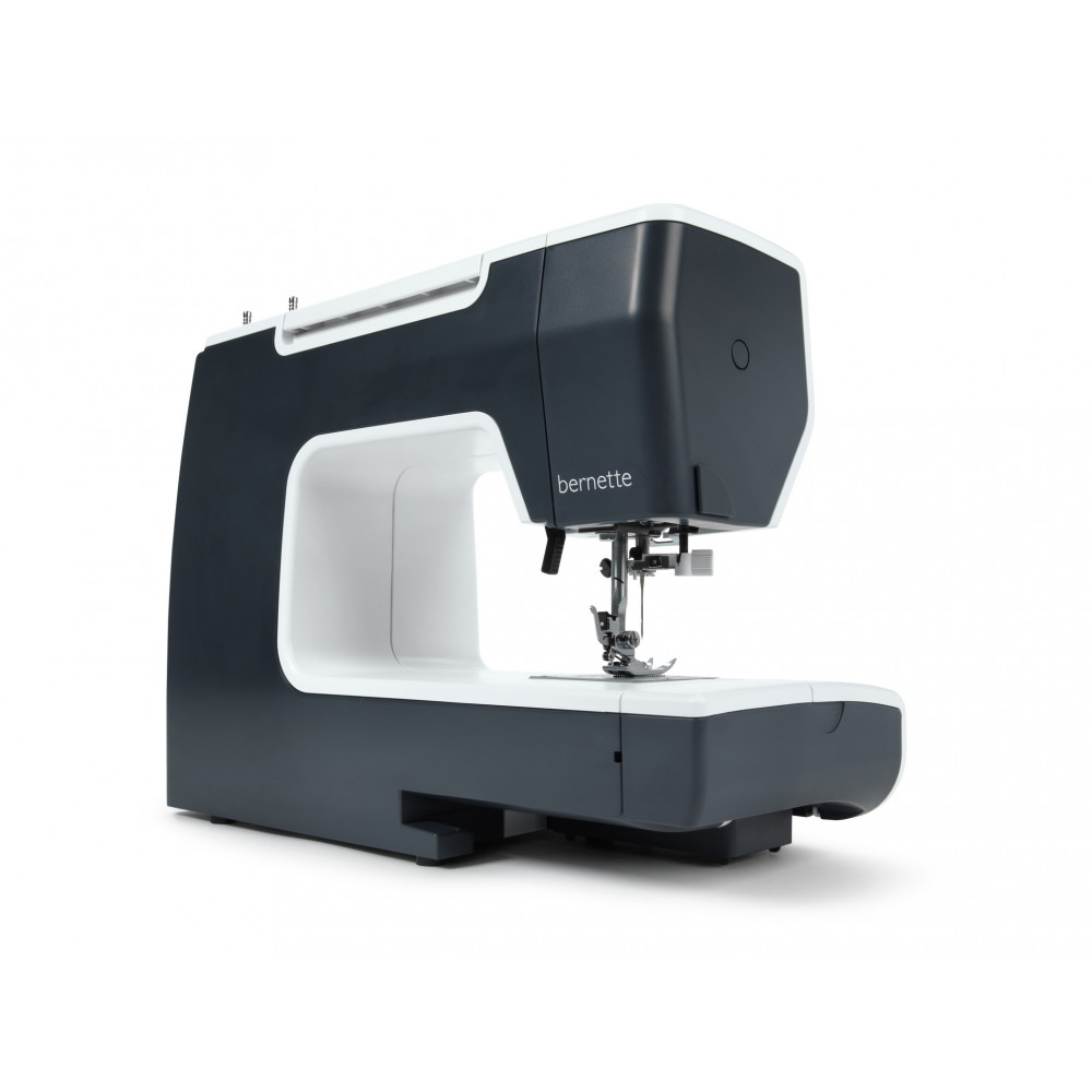 Bernina Bernette B33 Sewing Machine
